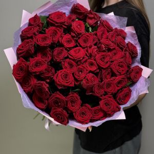 51 красная роза Россия(Рэд Наоми)