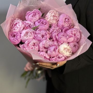 19 пионов Сара Бернар
