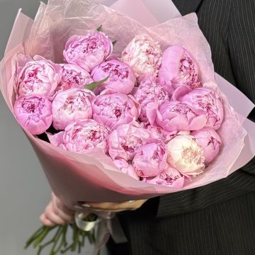 19 пионов Сара Бернар
