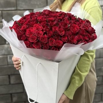 Букет из 151 красной розы (Кения) 40 см в упаковке